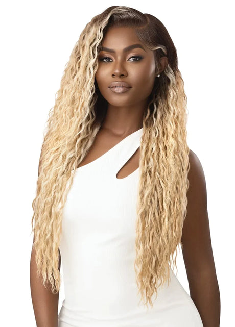 OUTRE PERFECT HAIRLINE FULLY HAND TIED 13x6" LACE WIG - TAMALA - 30"